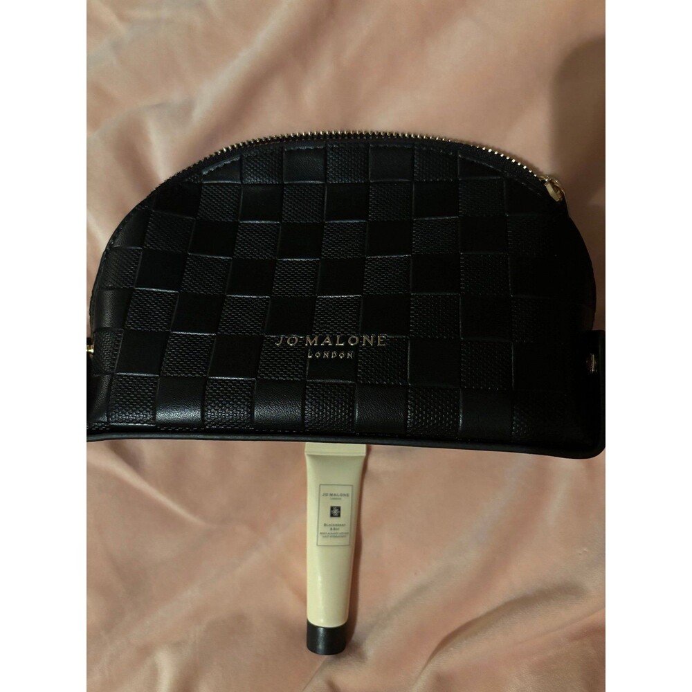 Jo Malone bag plus body lotion - Picture 3 of 5